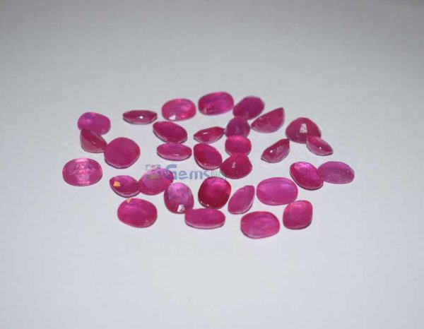 রুবি - RUBI (MADAGASCAR) 2200 TK. PER CARAT
